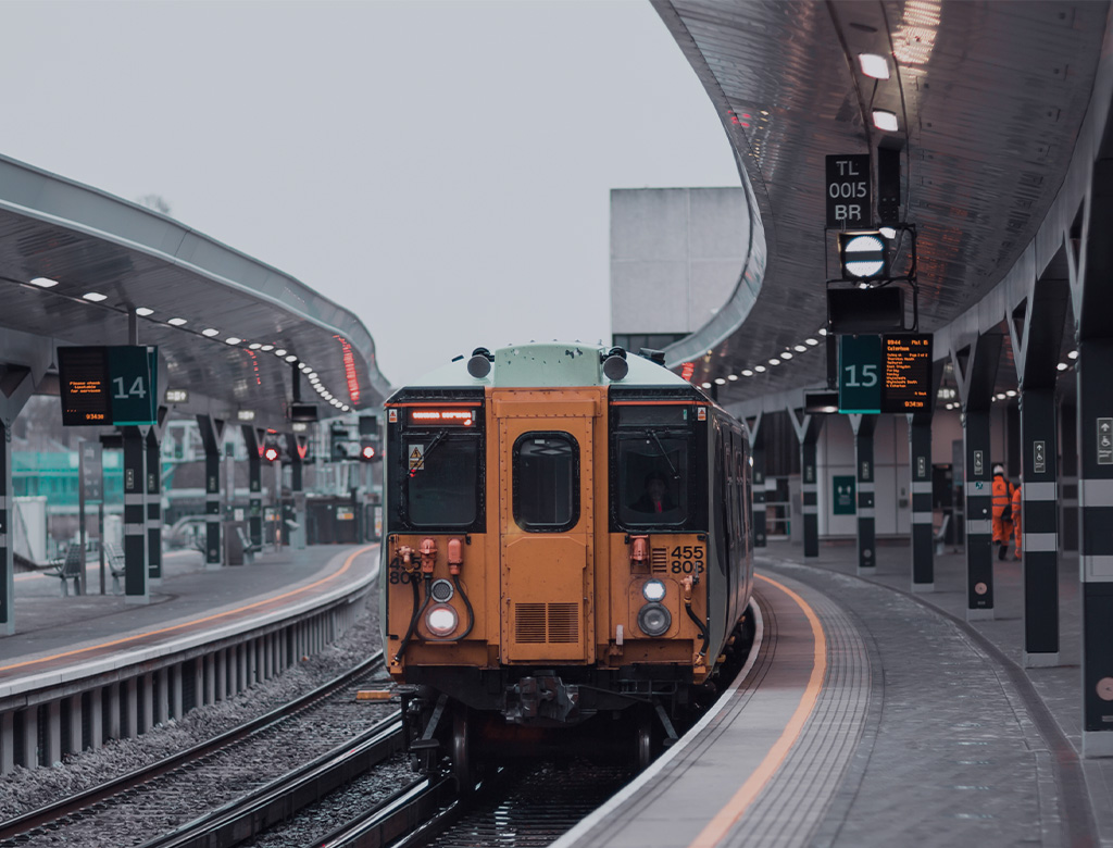 Kereta Api &amp; Metro